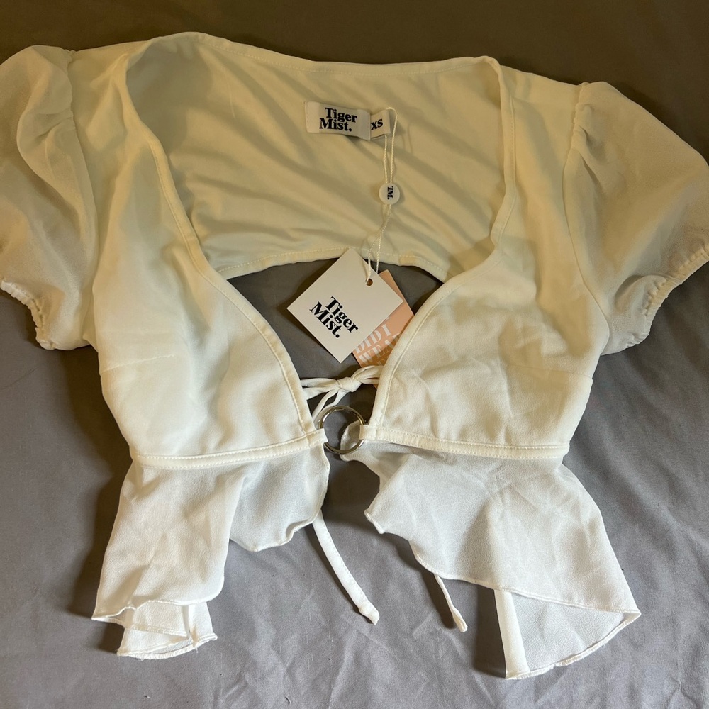 NWT Tiger Mist White Crop Top Swim Suit Cover